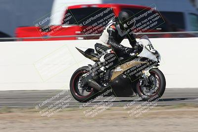 media/Oct-05-2025-CVMA (Sun) [[beeef4f201]]/Race 2-Supersport Middleweight/